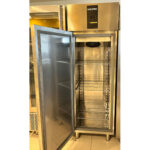 700-liitrine kaubanduslik külmkapp roostevabast terasest püstkapp, ühe uksega GN2/1 ventileeritud jahutus | Ndustrio CPG101UC - Image 2